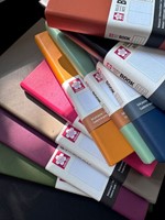 Notitieboek Sakura pocket 90x140mm lijn hard cover dennennaald-1